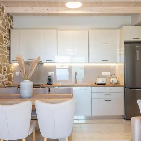 Flower Village חאניה