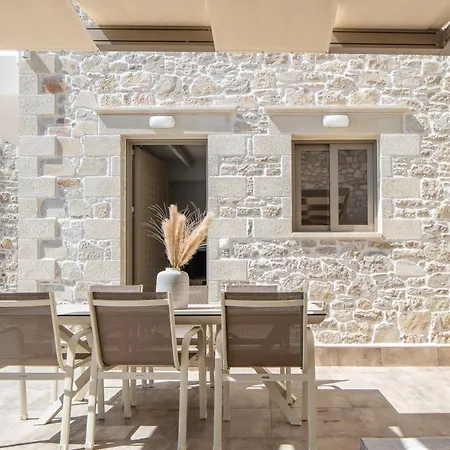 Flower Village Holiday home *