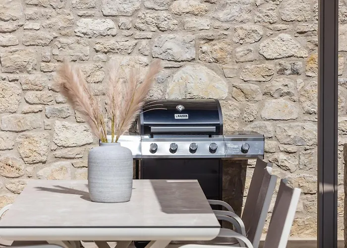 Flower Village Holiday home *