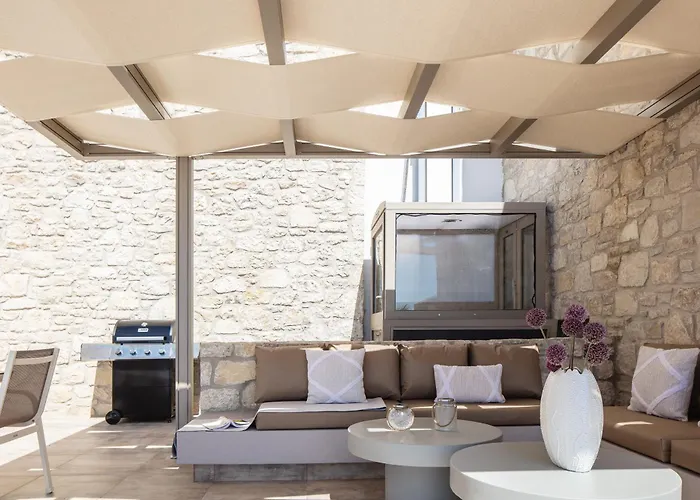 Flower Village Holiday home *